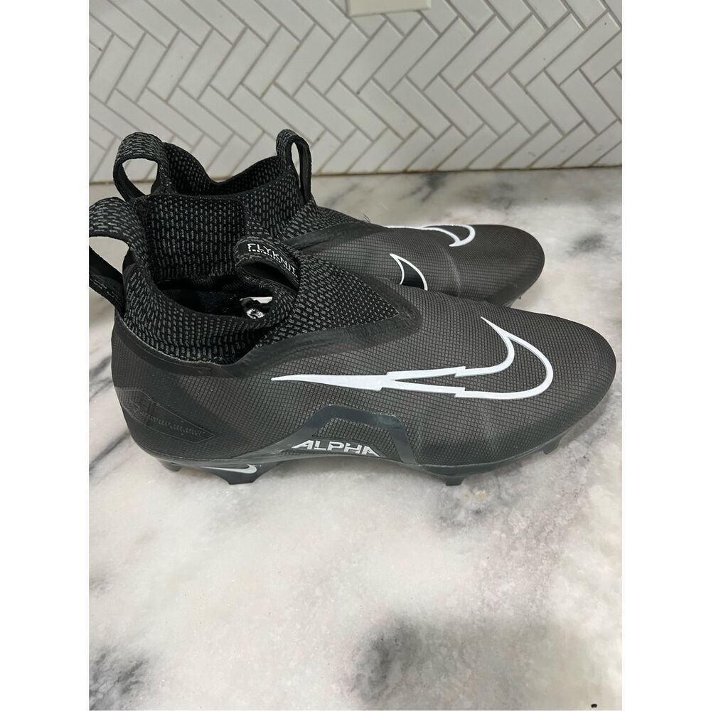 Nike Alpha Menace ELITE 3 Black Football Cleats Men’s Size 11 CT6648-010)